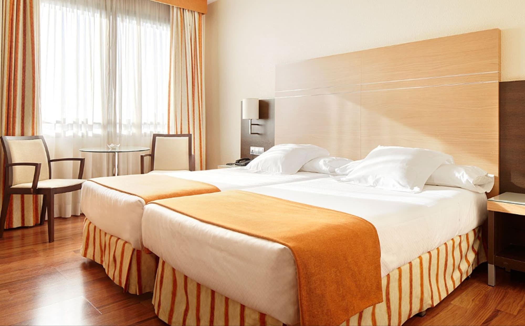 פמפלונה Hotel Blanca De Navarra מראה חיצוני תמונה