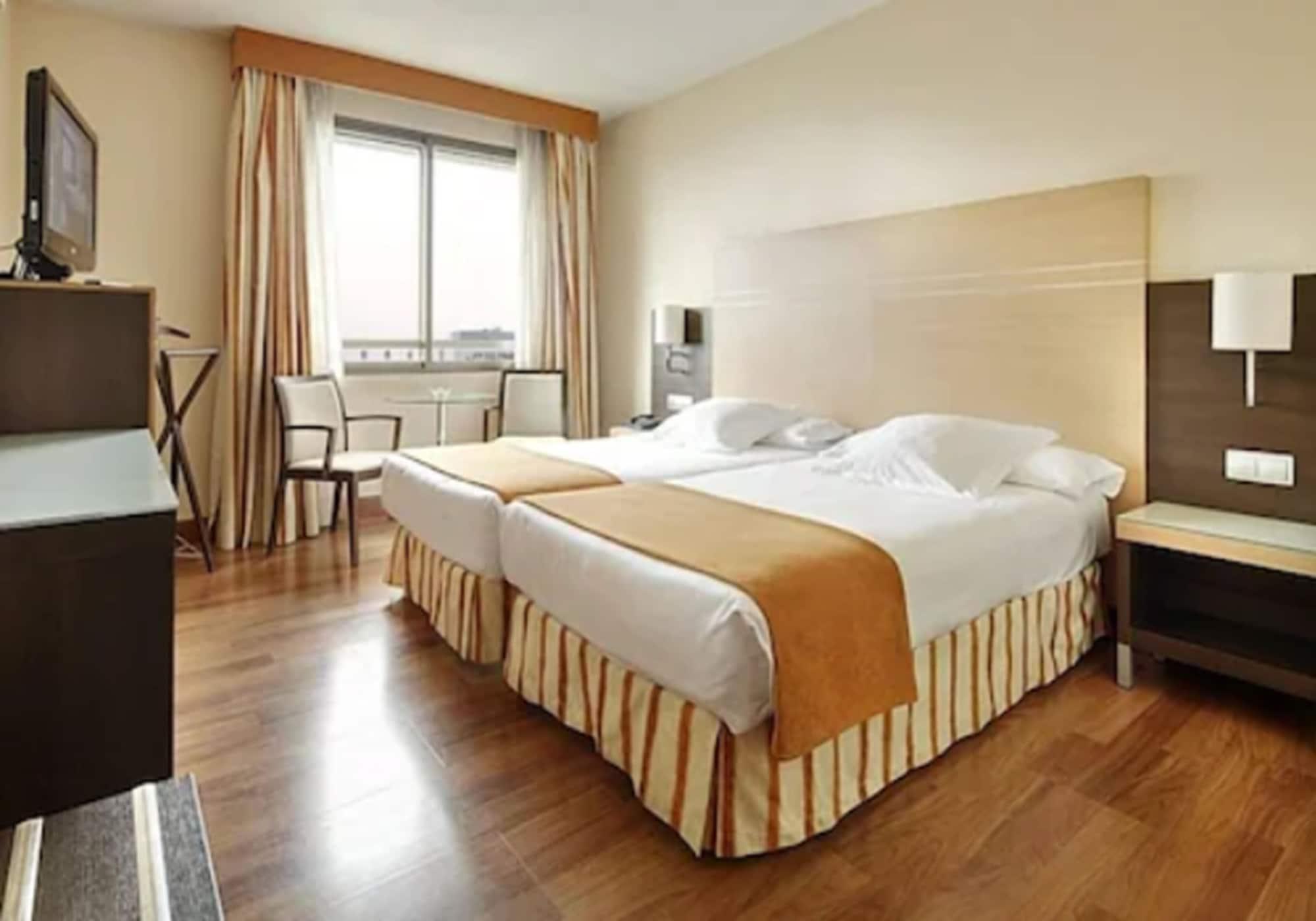 פמפלונה Hotel Blanca De Navarra מראה חיצוני תמונה