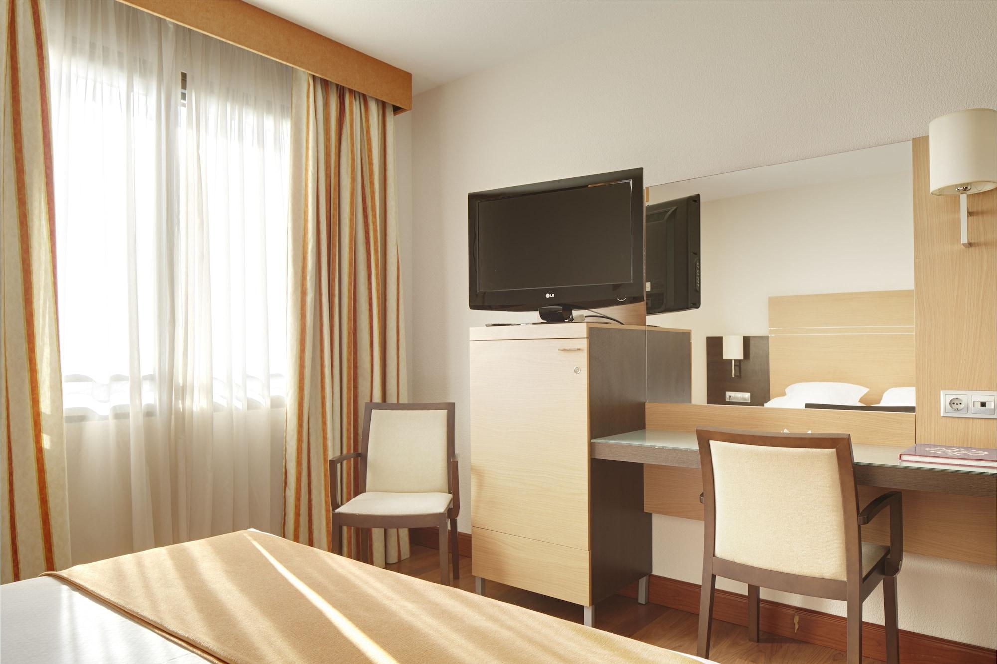 פמפלונה Hotel Blanca De Navarra מראה חיצוני תמונה