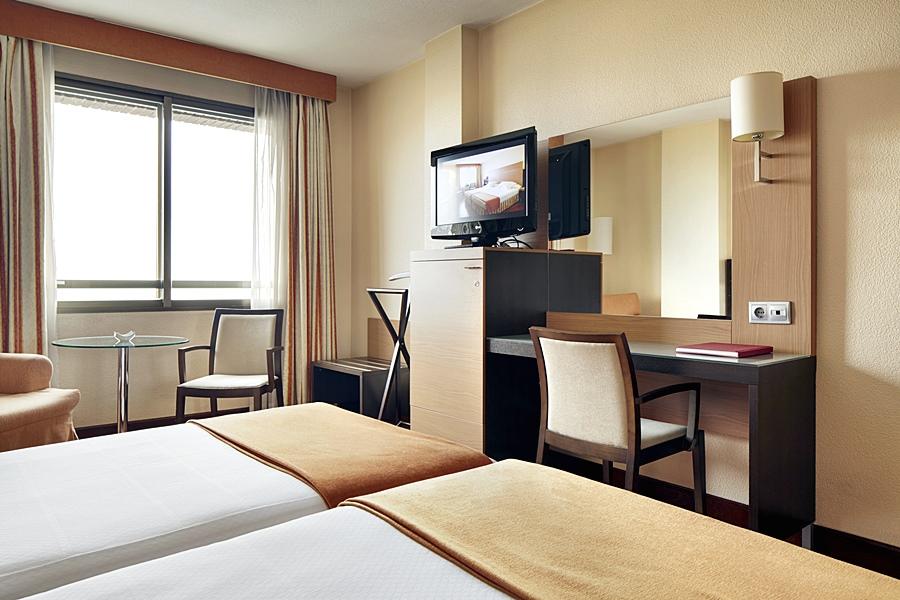 פמפלונה Hotel Blanca De Navarra מראה חיצוני תמונה