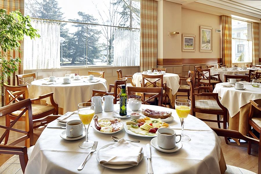 פמפלונה Hotel Blanca De Navarra מראה חיצוני תמונה
