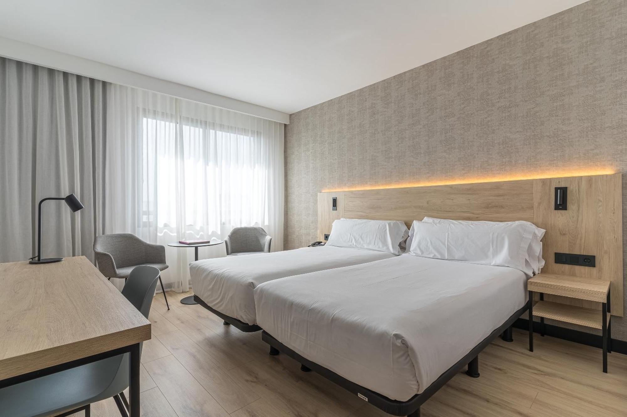 פמפלונה Hotel Blanca De Navarra מראה חיצוני תמונה