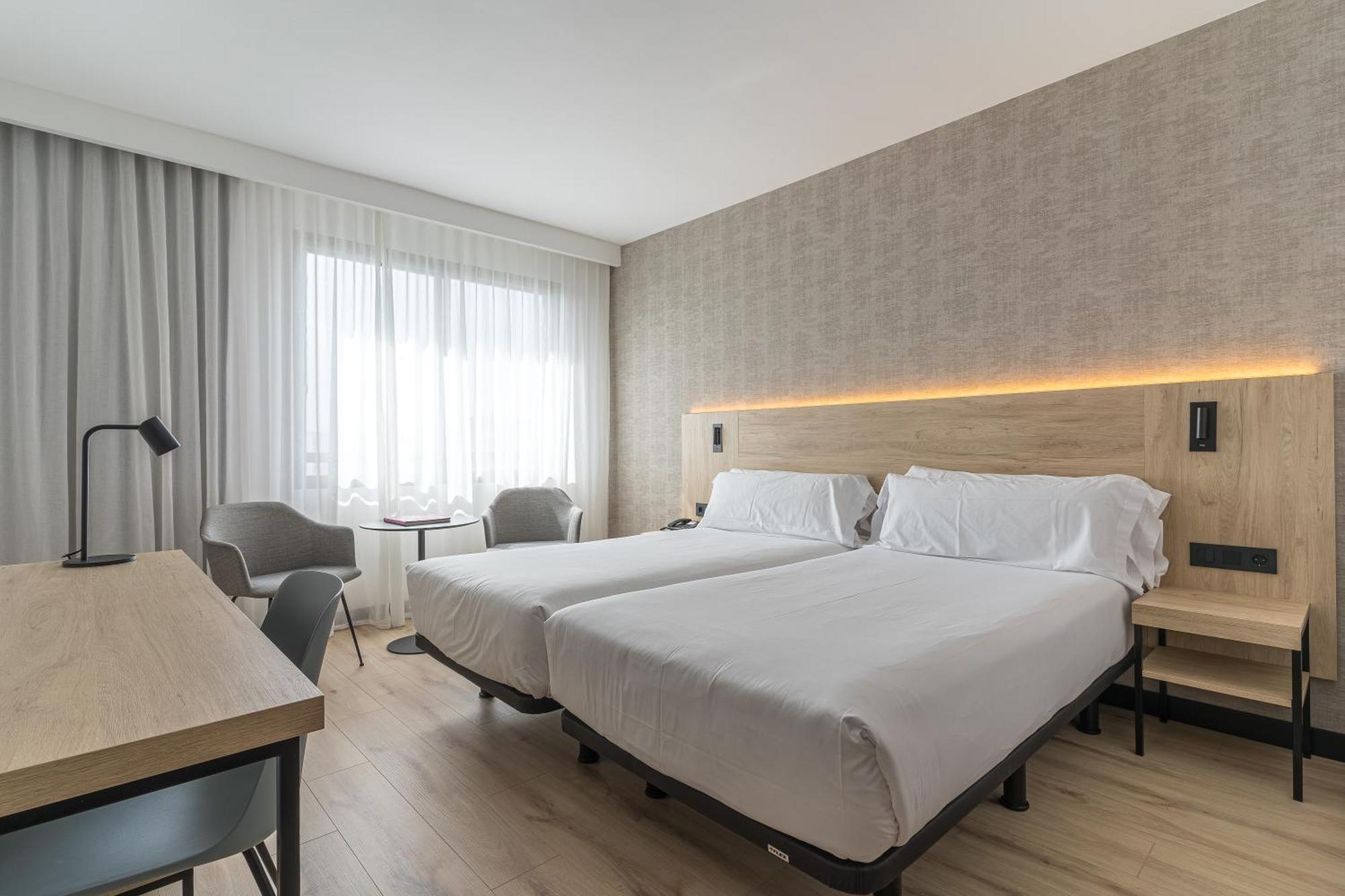פמפלונה Hotel Blanca De Navarra מראה חיצוני תמונה